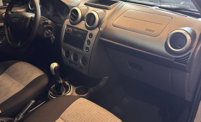 Ford Fiesta Sedan SE 1.6 16V Flex 4p 2012 Flex-11