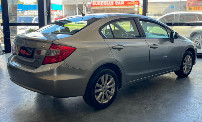Honda Civic Sedan LXR 2.0 Flexone 16V Aut. 4p 2014 Flex-3