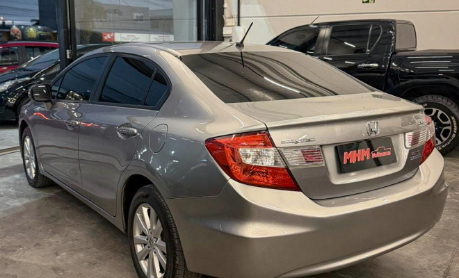 Honda Civic Sedan LXR 2.0 Flexone 16V Aut. 4p 2014 Flex-0