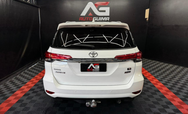 Toyota Hilux SW4 SR 4x2 2.7/ 2.7 Flex 16V Aut. 2020 Flex-11
