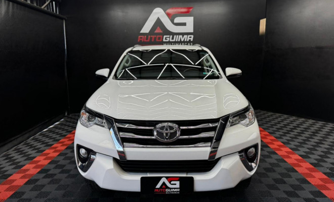 Toyota Hilux SW4 SR 4x2 2.7/ 2.7 Flex 16V Aut. 2020 Flex-0