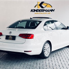 VW - VolksWagen JETTA Comfortline 2.0 T.Flex 8V 4p Tipt. 2015 Flex-4