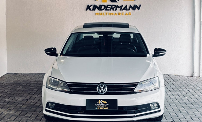 VW - VolksWagen JETTA Comfortline 2.0 T.Flex 8V 4p Tipt. 2015 Flex-0