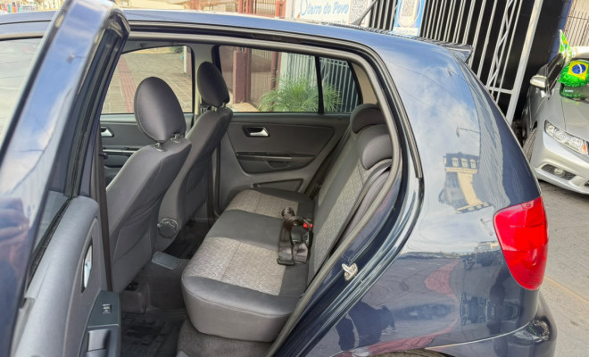VW - VolksWagen Fox 1.0 Mi Total Flex 8V 5p 2014 Flex-5