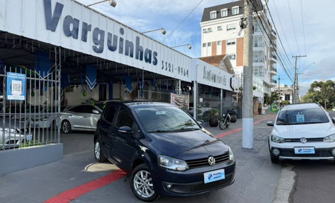 VW - VolksWagen Fox 1.0 Mi Total Flex 8V 5p 2014 Flex-0