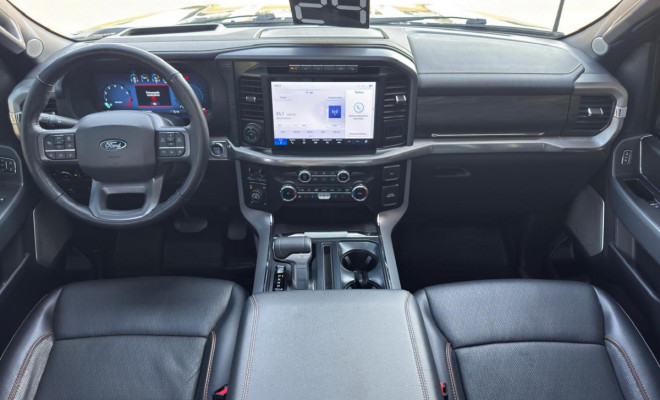 Ford F-150 Lariat 4x4 5.0 V8 2024 - Força Bruta e Sofisticação Premium!-16