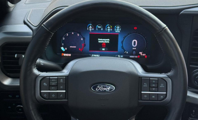 Ford F-150 Lariat 4x4 5.0 V8 2024 - Força Bruta e Sofisticação Premium!-7