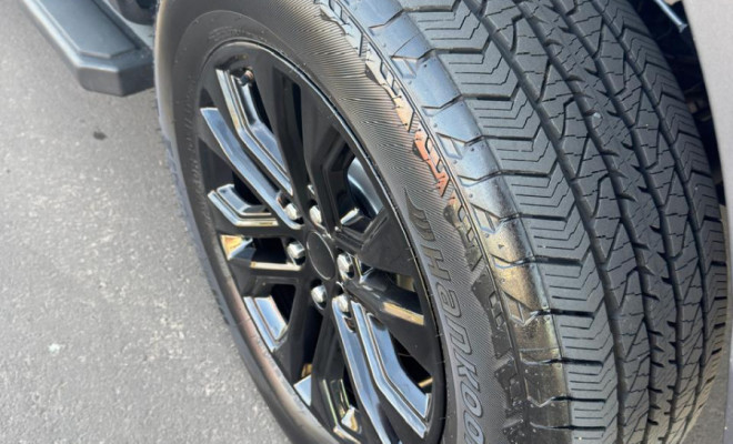 Ford F-150 Lariat 4x4 5.0 V8 2024 - Força Bruta e Sofisticação Premium!-17