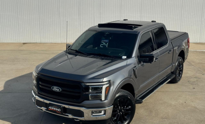 Ford F-150 Lariat 4x4 5.0 V8 2024 - Força Bruta e Sofisticação Premium!-21