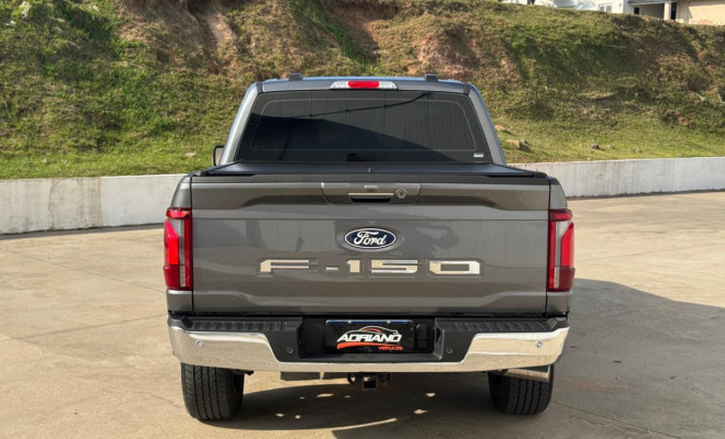 Ford F-150 Lariat 4x4 5.0 V8 2024 - Força Bruta e Sofisticação Premium!-1