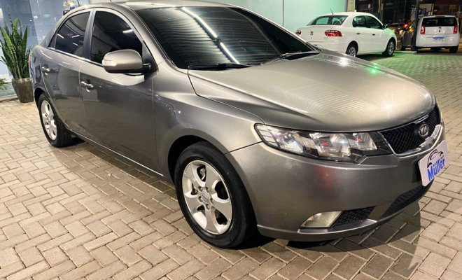 Kia Motors Cerato 1.6 16V Aut. 2010 Gasolina-1