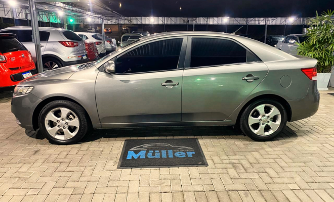 Kia Motors Cerato 1.6 16V Aut. 2010 Gasolina-5