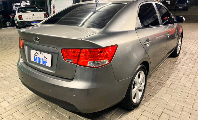 Kia Motors Cerato 1.6 16V Aut. 2010 Gasolina-4