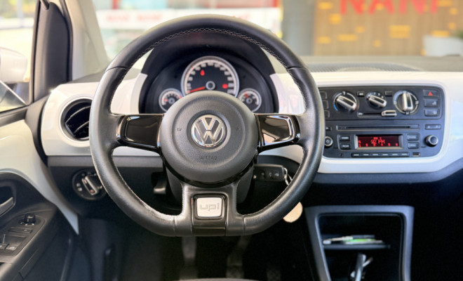VW - VolksWagen up! cross 1.0 TSI Total Flex 12V 5p 2017 Flex-6