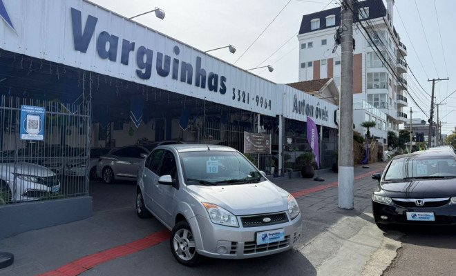 Ford Fiesta Sedan 1.0 8V Flex 4p 2010 Flex-1