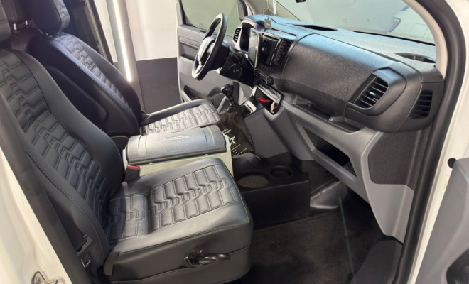 Peugeot Expert VITRÉ 1.6 Turbo Diesel 2022 Diesel-11