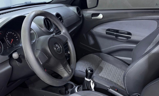 VW - VolksWagen Gol TRACK 1.0 Mi Total Flex 8V 4p 2014 Flex-1