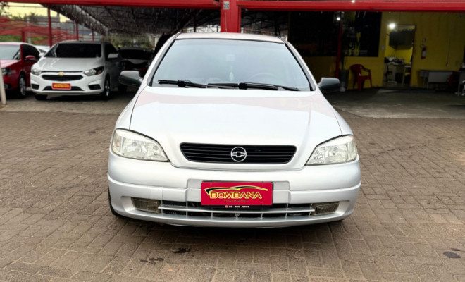 GM - Chevrolet Astra GL Milenium 1.8 MPFI 4p 2001 Gasolina-6