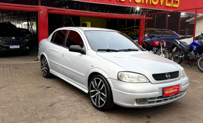 GM - Chevrolet Astra GL Milenium 1.8 MPFI 4p 2001 Gasolina-5