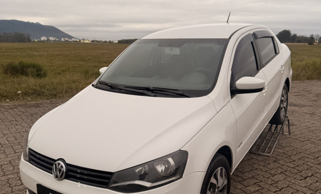 VW - VolksWagen VOYAGE 1.0/1.0 City Mi Total Flex 8V 4p 2014 Flex-4