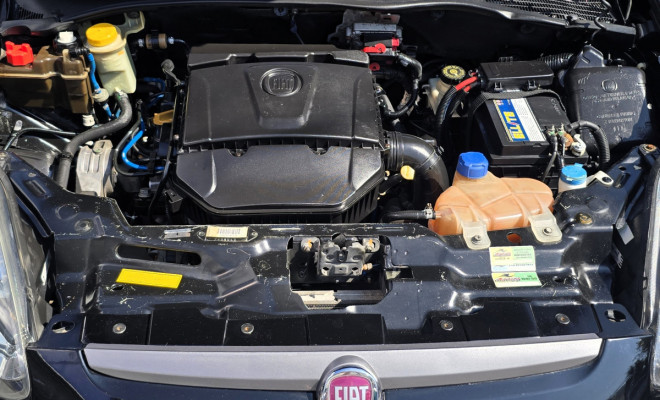Fiat Punto Essence 1.6 2013 | Completo | Guarujá-8