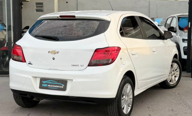 GM - Chevrolet ONIX HATCH LT 1.4 8V FlexPower 5p Mec. 2016 Flex-3