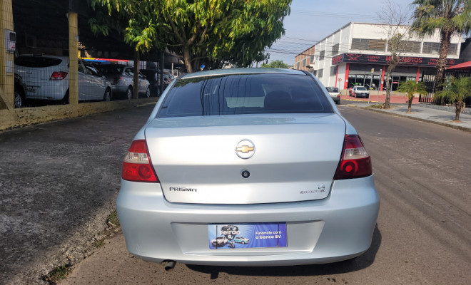 GM - Chevrolet PRISMA  Sed. Maxx/ LT 1.4 8V ECONOF. 4p 2009 Gasolina-9