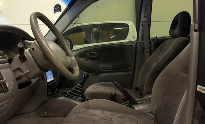 GM - Chevrolet TRACKER 2.0 16v 128cv MPFI 4x4 5p 2008 Gasolina-4