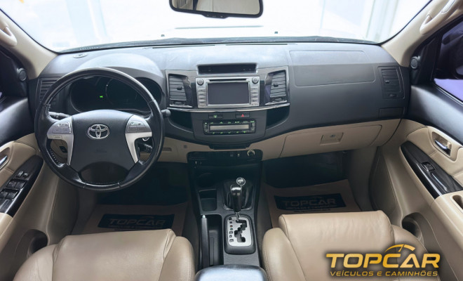 Toyota Hilux SW4 SRV D4-D 4x4 3.0 TDI Dies. Aut 2014 Diesel-13