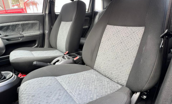 Ford Fiesta Sed. 1.6 8V Flex 4p 2012 Flex-8