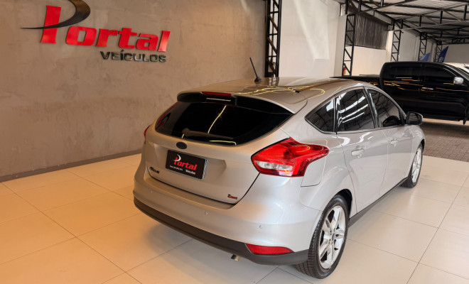 Ford Focus 1.6 S/SE/SE Plus Flex 8V/16V  5p 2018 Flex-3