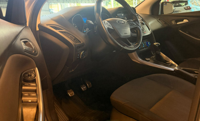 Ford Focus 1.6 S/SE/SE Plus Flex 8V/16V  5p 2018 Flex-7