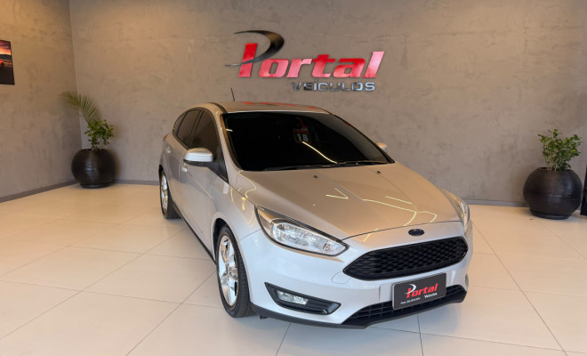 Ford Focus 1.6 S/SE/SE Plus Flex 8V/16V  5p 2018 Flex