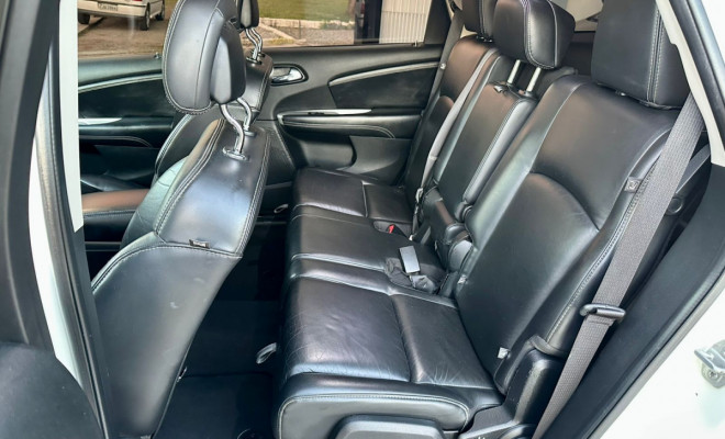 FIAT FREEMONT 2.4 PRECISION - 2015-9