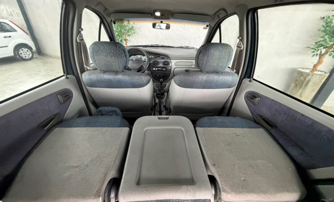 Renault Scénic Alizé/ Expression 1.6 16V Mec. 2005 Gasolina-29