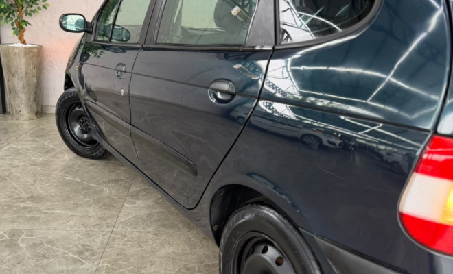 Renault Scénic Alizé/ Expression 1.6 16V Mec. 2005 Gasolina-9