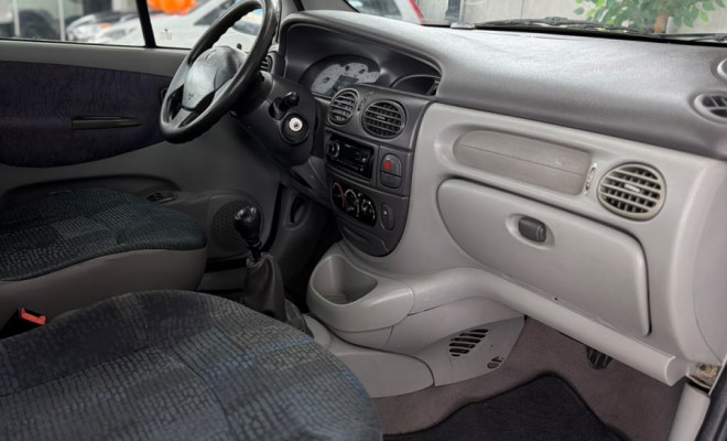 Renault Scénic Alizé/ Expression 1.6 16V Mec. 2005 Gasolina-22