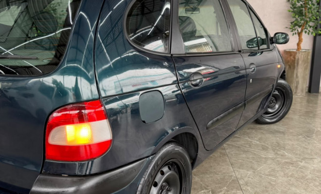 Renault Scénic Alizé/ Expression 1.6 16V Mec. 2005 Gasolina-12