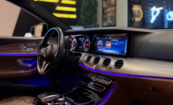 Mercedes-Benz E-300 Avantgarde 2.0 TB 258cv Aut. 2019 Gasolina-13