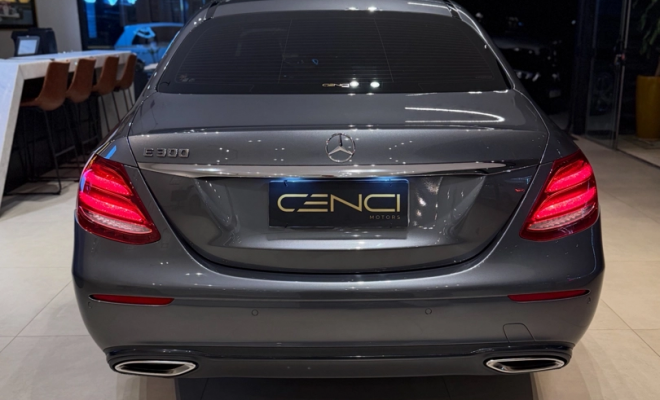 Mercedes-Benz E-300 Avantgarde 2.0 TB 258cv Aut. 2019 Gasolina-3