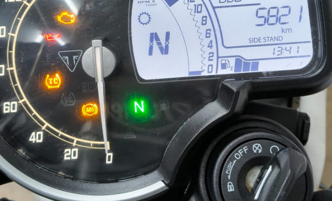 TRIUMPH SCRAMBLER 400X 2025 Gasolina-4