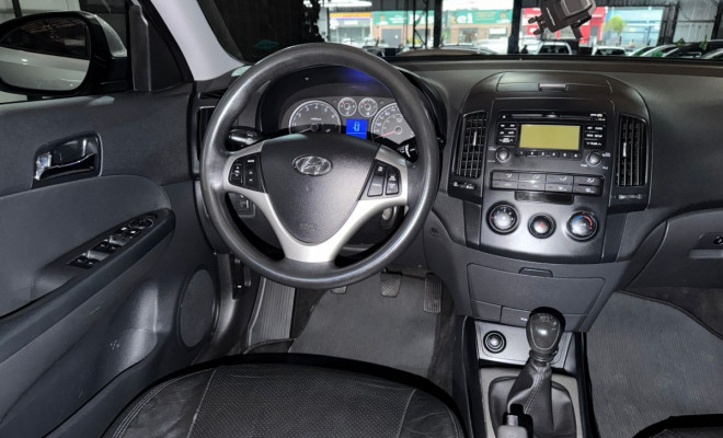 Hyundai i30 2.0 16V 145cv 5p Mec. 2012 Gasolina-6