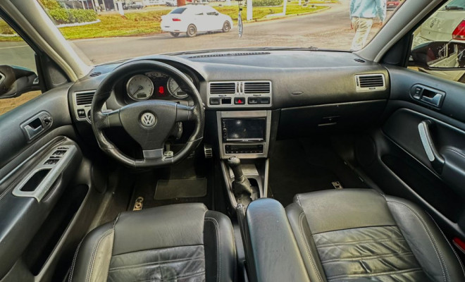 VW - VolksWagen Golf Sportline 1.6 Mi Total Flex 8V 4p 2011 Flex-3