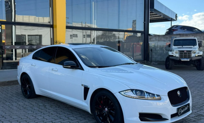 Jaguar XF 2.0 Turbo 16V 240cv Aut. 2013 Gasolina