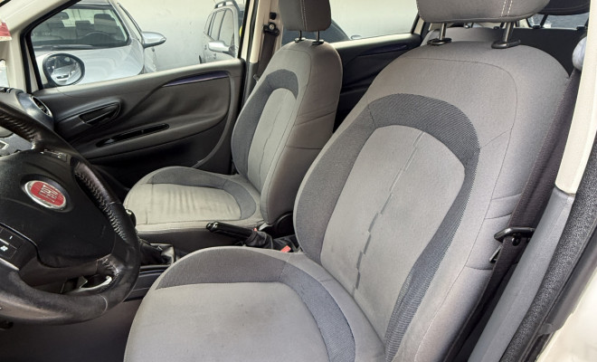 Punto ATTRACTIVE 1.4 Fire Flex 8V 5p 2013 (repasse)-6