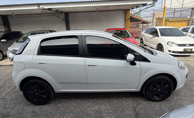 Punto ATTRACTIVE 1.4 Fire Flex 8V 5p 2013 (repasse)-3