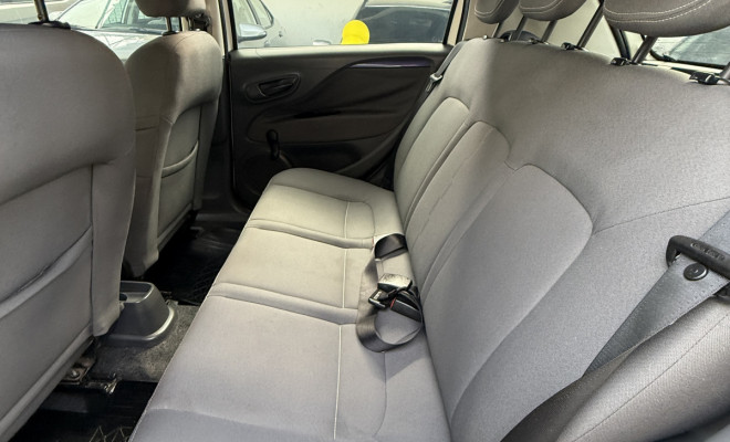 Punto ATTRACTIVE 1.4 Fire Flex 8V 5p 2013 (repasse)-4