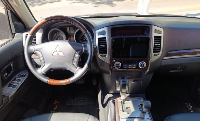 Mitsubishi Pajero HPE Full 3.2 4x4 T.I.Dies. 5p Aut 2020 Diesel-11