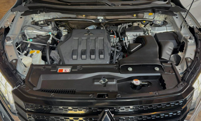 Mitsubishi Eclipse Cross HPE-S 1.5 16V 165cv Aut. 2023 Gasolina-7