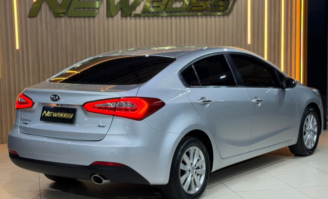 Kia Motors Cerato 1.6 16V  Flex  Aut. 2014 Flex-4
